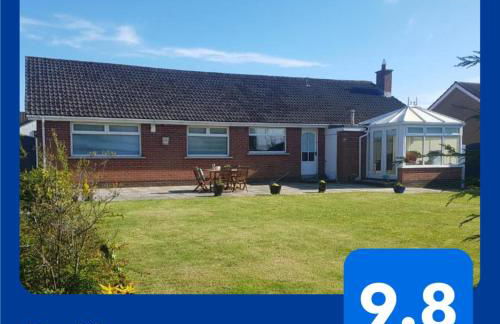 The Burrow, a Spacious Bungalow in Heart of NI - Foto 1