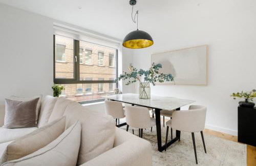 Luxury Central Mayfair Townhouse with A/C 3BR 3BA - Photo 34