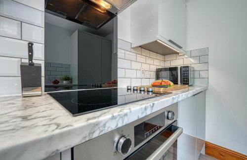 Abbey Court - 2 Bedroom Apartment, Parking, JLR, CVT - Coventry Accommodation LTD - Photo 14