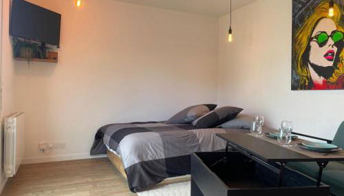 Unique Urban Art Studio - Photo 4