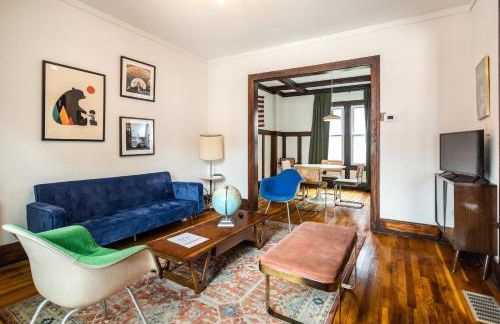 Luxe Mid-Century Styled Historic Townhouse #1 - Foto 28