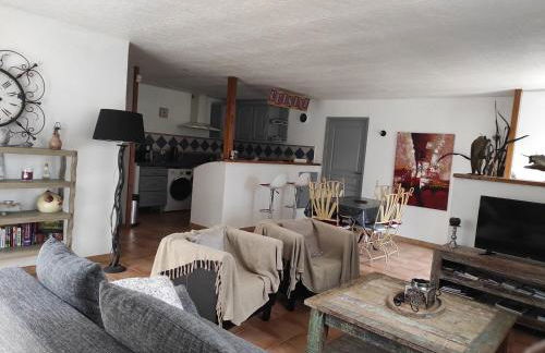 Maison charmante à Maillane avec piscine privée - Foto 3