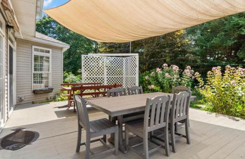 Entire Home in Narragansett - Photo 32