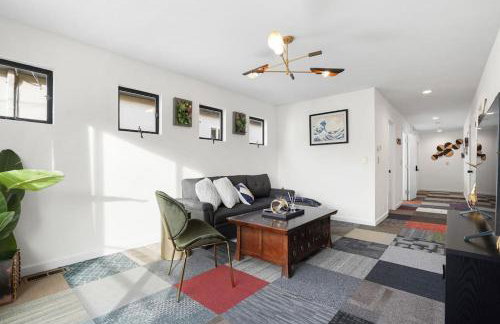 Spacious 5BR Coastal Retreat - 8 Beds Beach & Golf - Old - Photo 6