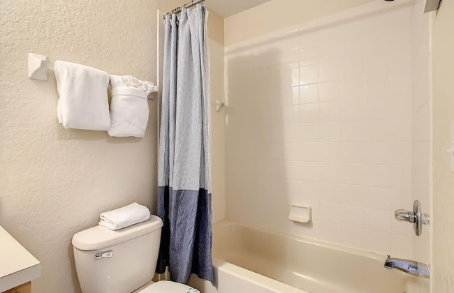 Spacious Regal Oaks Townhome by Disney - Foto 35