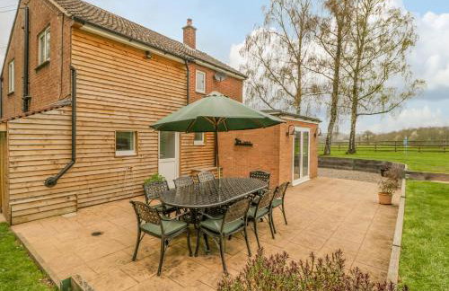 Orchard House - Photo 39