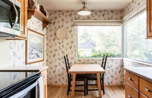 Millcreek Home, Quick Access to Canyons and Skiing - Foto 22