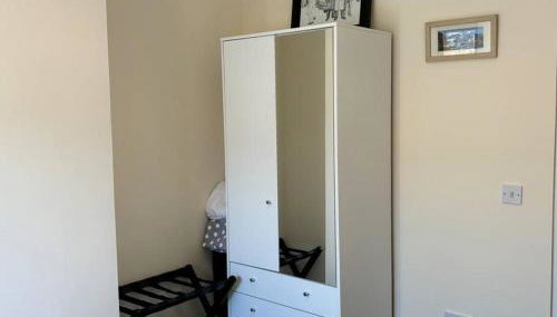 Quay cottage Annan - Photo 5, wardrobe