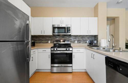 Luxury 2BR/2BA!5Min to Disney! Angelstadium! HondaCenter. - Photo 4