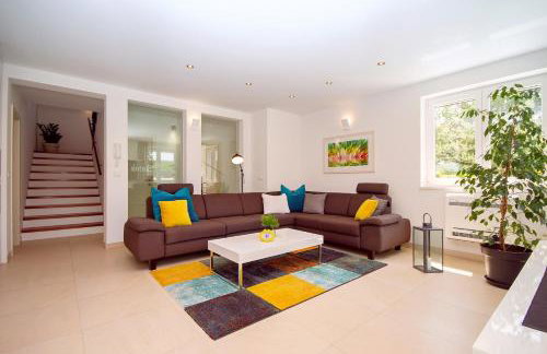 VILLA STOZAK, private heated pool, cinema room and sauna, 7 km from beach - Photo 15