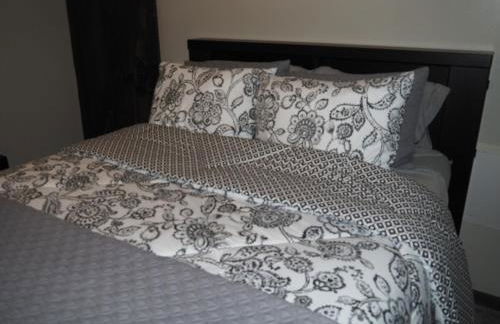 A Short's Walk - Lakefront w Spa & Kayaks! - Foto 36