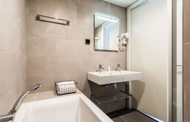 YAYS Amsterdam East by Numa - Photo 49