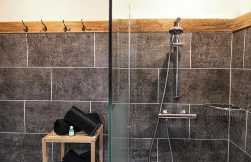 Rustikal trifft Modern, Bar Keller, Terrasse, 2 Schlafzimmer - Foto 13