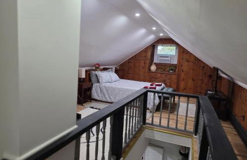 Charming 3 bedroom 2 bath home in Bloomfield with wishing well - Foto 62