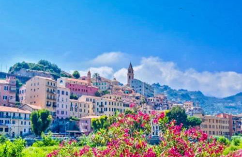 Casa Celestine in Via Orsini Isolabona Liguria Italy Sleeps 5 - Foto 54