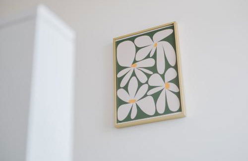 Pristine and Modern Home away from Home - Photo 55