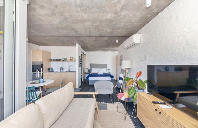 Seaside Studio Apartment, 9 Mins to Queens Beach! - Photo 7