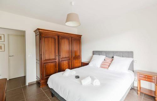 Beautiful contemporary villa 160 m with pool - Foto 14