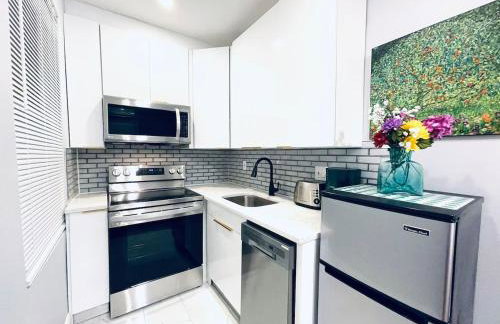 Downtown City Hall close by Kimmel Center Suite - Photo 23