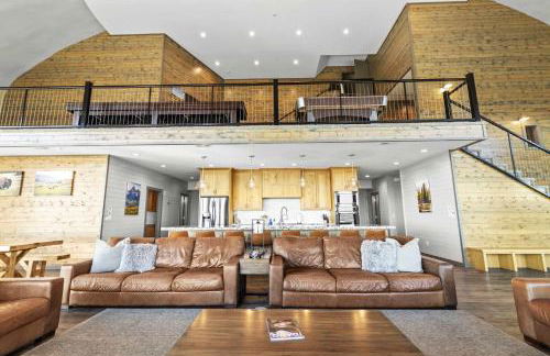 West Cabin- Yellowstone Family Retreat- Sled Hill - Foto 7