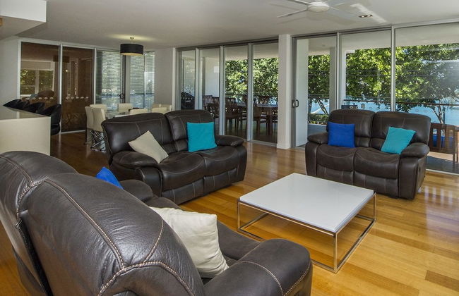 Maggies Beachfront Apt. 10 - Photo 10