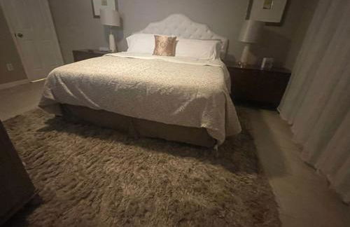 4BR Family Getaway, Pets Welcome, Self Check In! - Foto 17