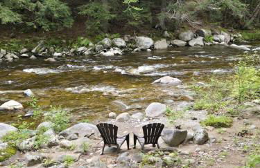 Incredible Modern Tiny Log Cabin near the Ammonoosuc River for a Romantic Getaway in New Hampshire - Foto 30