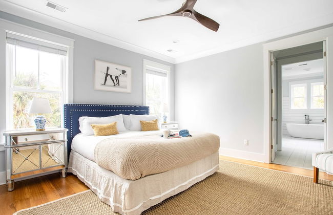 1blck to Beach, Pool, Firepit, Outdoor Kitchen, Game Room Pelican by Avantstay - Foto 15