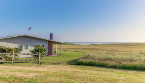 Captain's Quarters - Photo 4