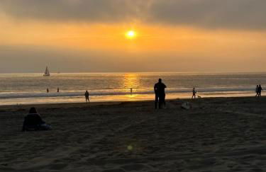 Spacious,2Queen beds, free parking, pool&gym and central location - Foto 28