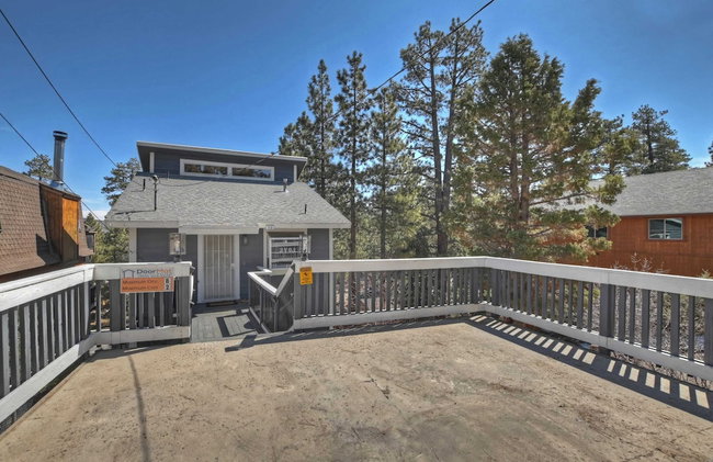 Mountain Palette by Avantstay Hot Tub, Game Room, Deck, Sweeping Views! - Photo 73