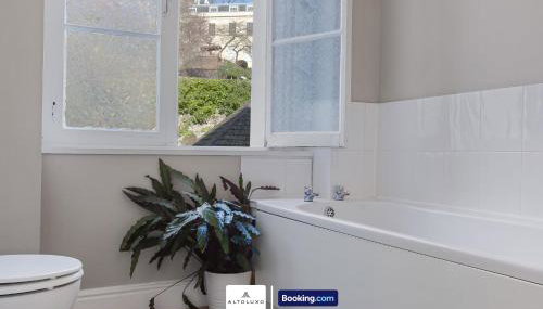 The Ritz 2 Bedroom Serviced Apartment By AltoLuxoExperience Short Lets & Serviced Accommodation With Free Wifi - Foto 4