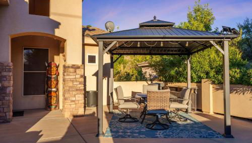 A super variety of games, golf carts, & unique decor near Zion National Park! - Foto 4