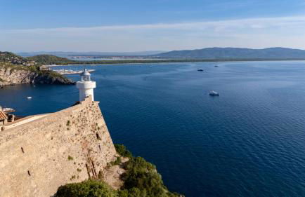 Exclusive House Inside Historic Fortress - Foto 27