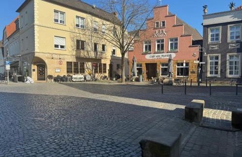 Gemütliches City-Apartment mit Kitchenette & Café im Haus - Foto 2