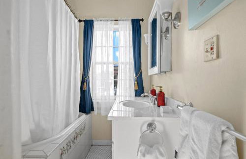 The 87th Townhome - Local Landmark Property - Foto 20