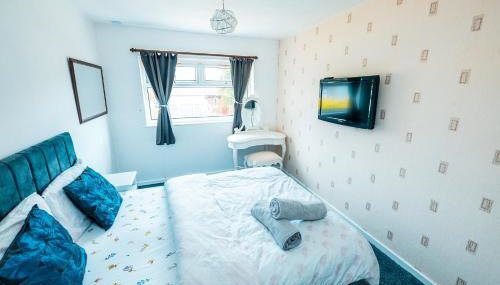 Family & Group Stay in Manchester - Free Parking - Foto 2