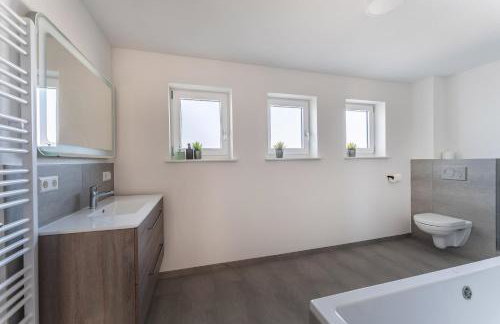 Komfortable Unterkunft für Monteure und Reisende - zentrale Lage, volle Ausstattung, fairer Preis - SCH05 - Foto 7