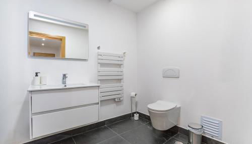 Charming Two-Bedroom Apartment in Zambujeira do Mar by Golden Zenith - Foto 2, towels