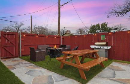 Serene 5BR 2BA Winter Home with Hot Tub & Fire Pit - Foto 28