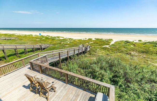 Superb Home With Private Walkover to Beach - Foto 7