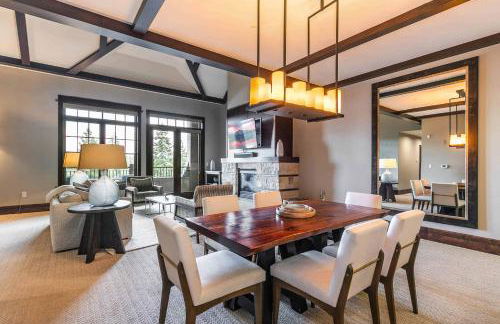 One Village Place 502 by East West Hospitality - Foto 4