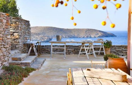 The Charming Waterfront Retreat, with a swimming pool & direct access to the sea, ideal for large families, or a group of friends - Foto 15