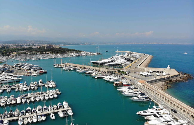 Picasso Apartments - Photo 37