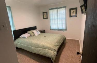 3BD, Pet Friendly House with Huge Backyard - Foto 11