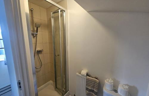 Homington House Long Stays Sleeps 7 Free Parking - Foto 8