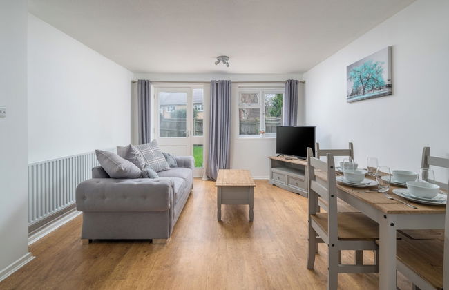 Pet-friendly 1-bedroom Apartment in Crawley - Foto 1