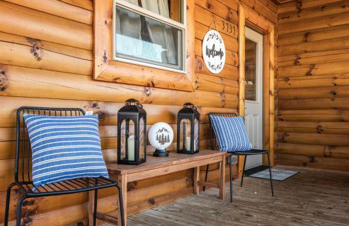 Indoor Pvt Pool, Pkyway, 44, HotTub, BBQ, King - Photo 41