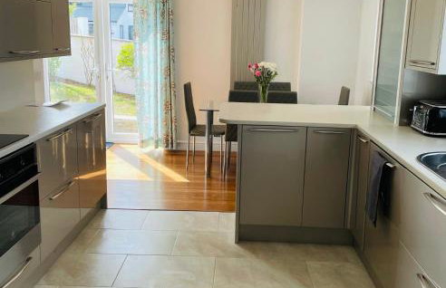 Sunny Corner, Padstow. Spacious 3 bedrooms, 2.5 bathrooms, parking, garden. - Foto 5