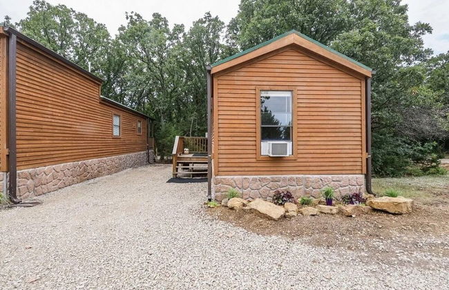 Cabin 9 ~ Toronto Lake: Fishing, Swimming & More! 1 Bedroom Cabin by RedAwning - Photo 26